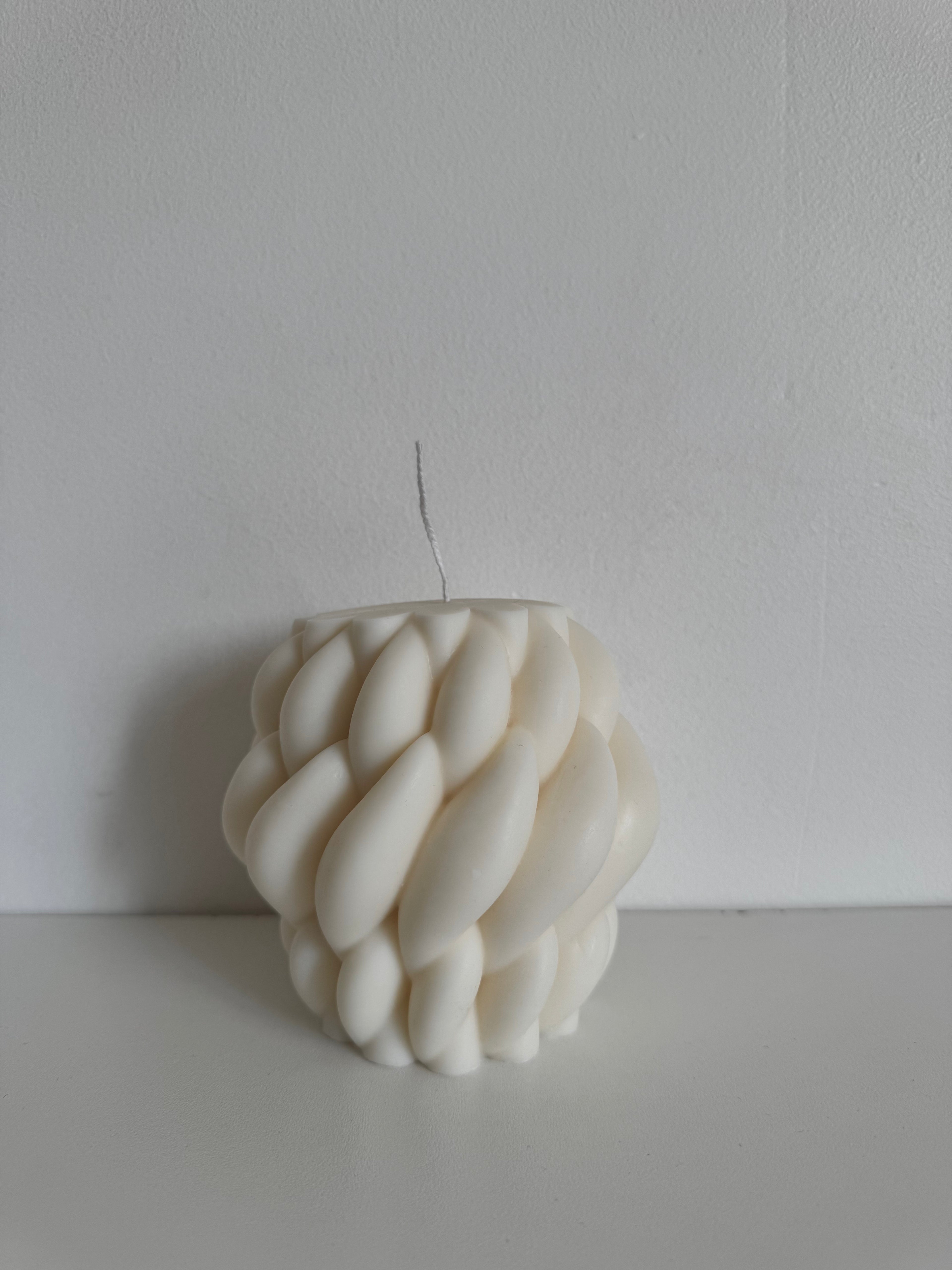Geometric candle